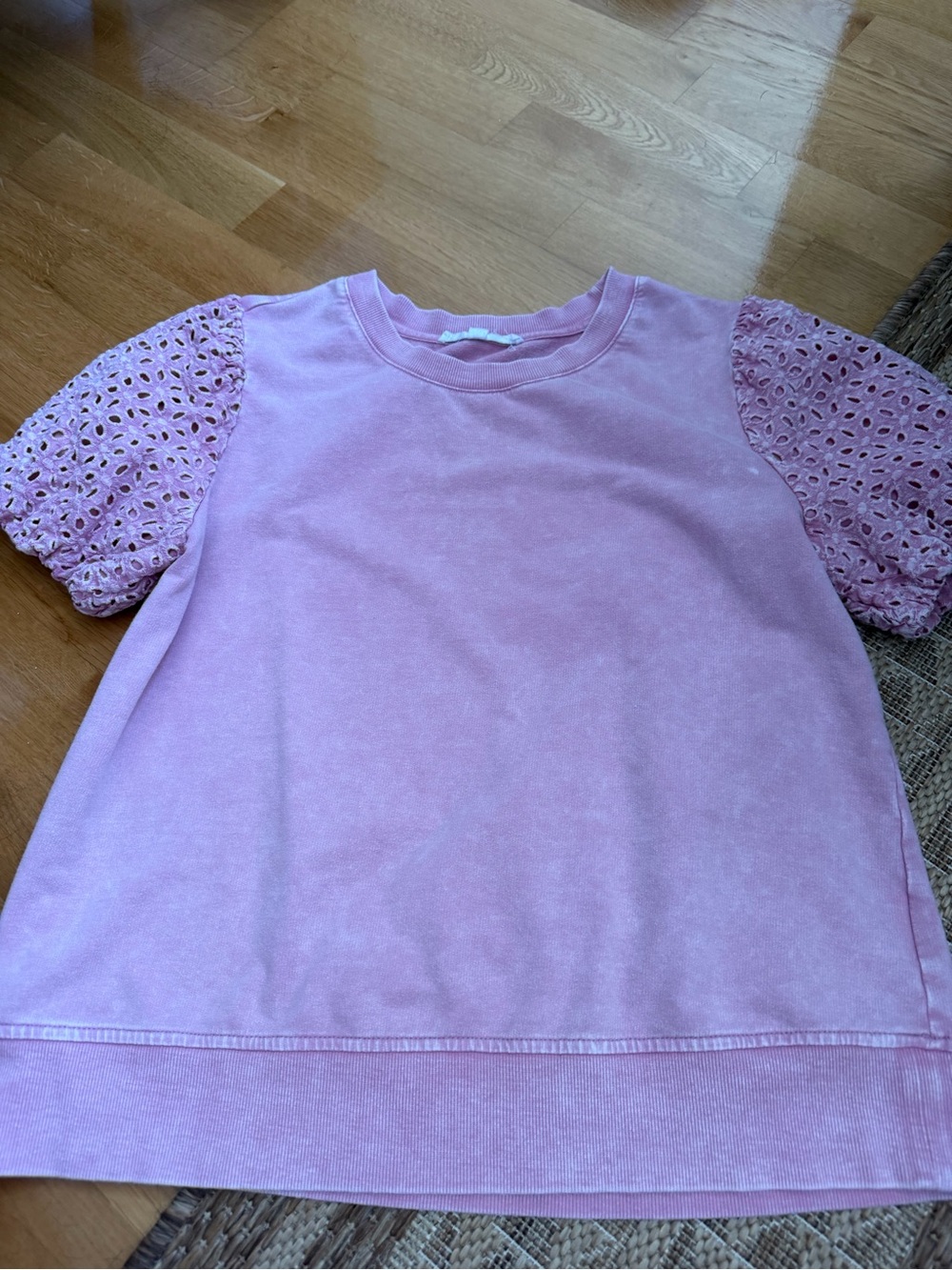 Girls' Pink Eyelet Sleeve Top